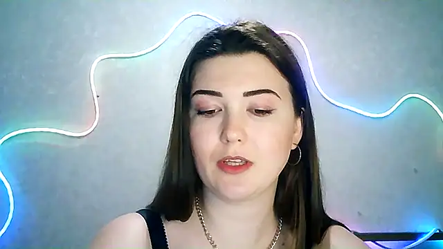 Snapshot of SeductiveTati chatting on September 23, 11:45 pm SeductiveTati online show from September 23, 11:45 pm