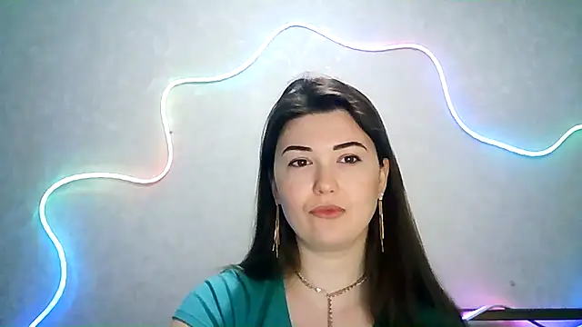 Snapshot of SeductiveTati chatting on September 25, 2:28 am SeductiveTati online show from September 25, 2:28 am