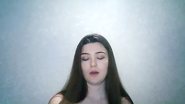 Snapshot of SeductiveTati chatting on December 8, 2:19 pm SeductiveTati online show from December 8, 2:19 pm