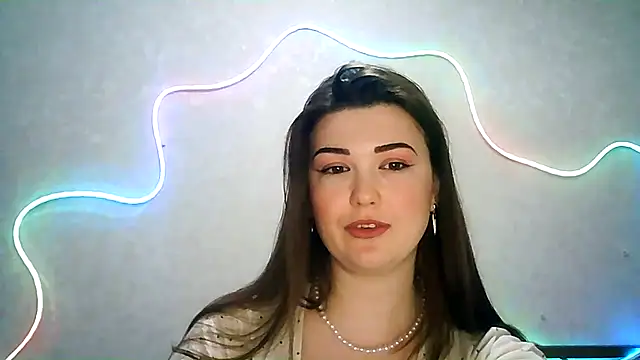 Snapshot of SeductiveTati chatting on September 15, 9:15 pm SeductiveTati online show from September 15, 9:15 pm
