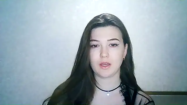 Snapshot of SeductiveTati chatting on December 10, 10:05 pm SeductiveTati online show from December 10, 10:05 pm