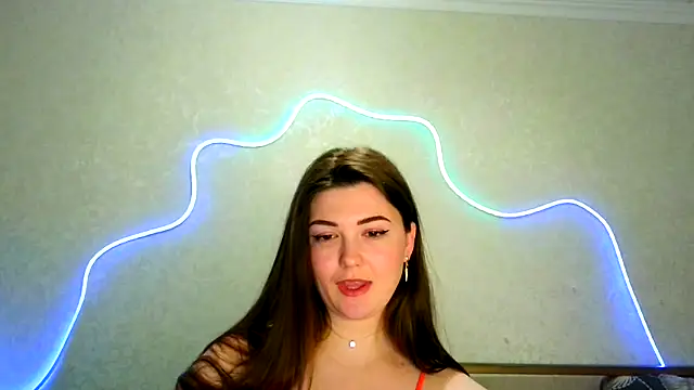 Snapshot of SeductiveTati chatting on December 15, 12:16 am SeductiveTati online show from December 15, 12:16 am