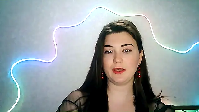 Snapshot of SeductiveTati chatting on September 20, 12:37 am SeductiveTati online show from September 20, 12:37 am