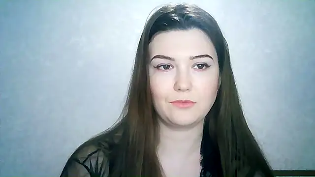 Snapshot of SeductiveTati chatting on December 6, 1:02 am SeductiveTati online show from December 6, 1:02 am