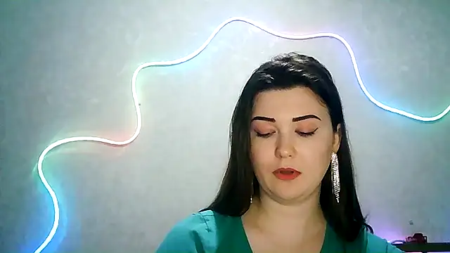 Snapshot of SeductiveTati chatting on September 21, 4:39 am SeductiveTati online show from September 21, 4:39 am