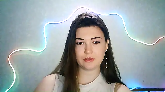 Snapshot of SeductiveTati chatting on September 18, 2:03 am SeductiveTati online show from September 18, 2:03 am