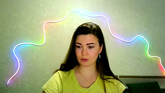 Snapshot of SeductiveTati chatting on October 8, 10:43 pm SeductiveTati online show from October 8, 10:43 pm