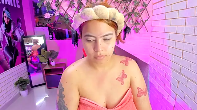 marcellaa303av online show from June 10, 12:23 am
