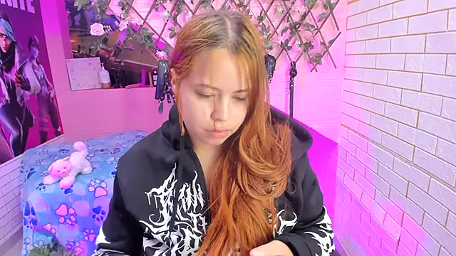 marcellaa303av online show from July 9, 11:37 pm
