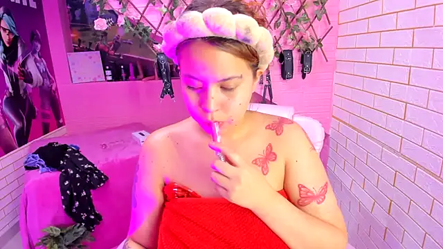 marcellaa303av online show from April 5, 1:23 am