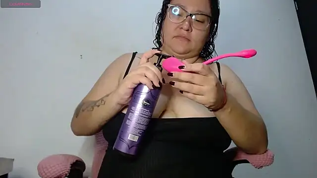 CinnamonCookiez online show from November 15, 4:05 am