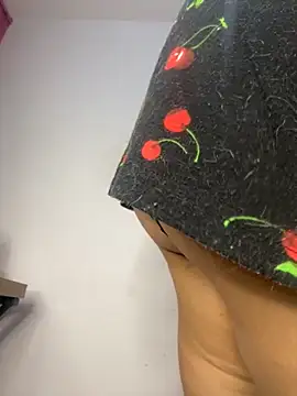 CinnamonCookiez online show from November 23, 4:00 am