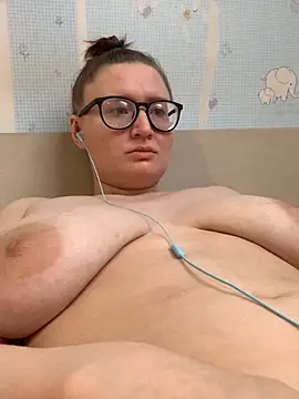 Charlotteeroseee online show from October 28, 3:29 am