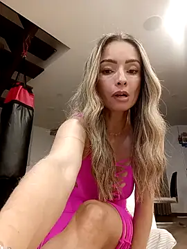 Loly Horny online show from April 21, 1:42 am