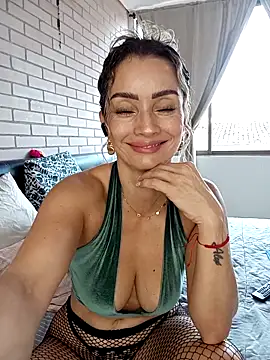 Loly Horny online show from May 7, 9:40 pm