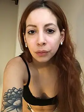 Snapshot of EffyScarlet chatting on September 18, 5:27 pm EffyScarlet online show from September 18, 5:27 pm