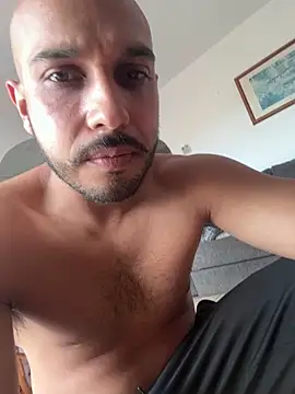 Snapshot of iam1elver1 chatting on October 14, 2:07 pm iam1elver1 online show from October 14, 2:07 pm