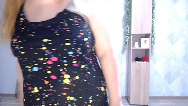 Melina Hot9 online show from December 21, 5:42 am