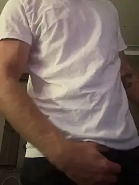 Snapshot of dcockell chatting on November 3, 7:35 am dcockell online show from November 3, 7:35 am