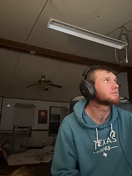 Snapshot of dcockell chatting on October 27, 6:14 am dcockell online show from October 27, 6:14 am