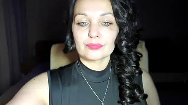 Snapshot of WitchBlueRose chatting on October 24, 7:02 pm WitchBlueRose online show from October 24, 7:02 pm