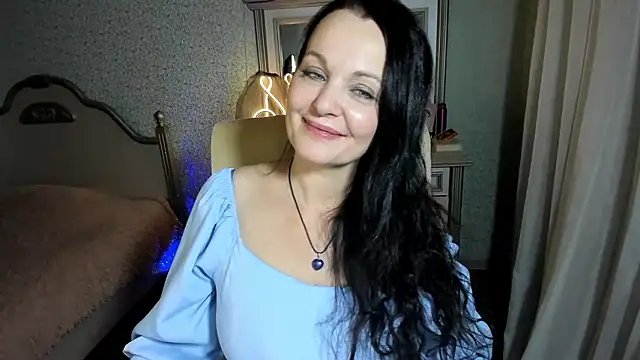 WitchBlueRose online show from December 4, 7:50 pm
