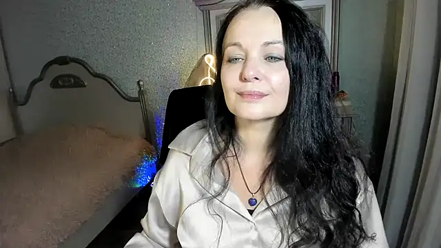 WitchBlueRose online show from December 1, 4:34 pm