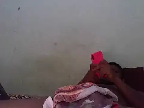 Snapshot of jhonleno78 chatting on March 20, 12:51 am jhonleno78 online show from March 20, 12:51 am