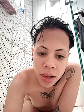 Snapshot of Liv_Alt chatting on September 11, 3:23 pm Liv Alt online show from September 11, 3:23 pm