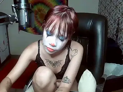 Liv Alt online show from April 1, 6:05 pm