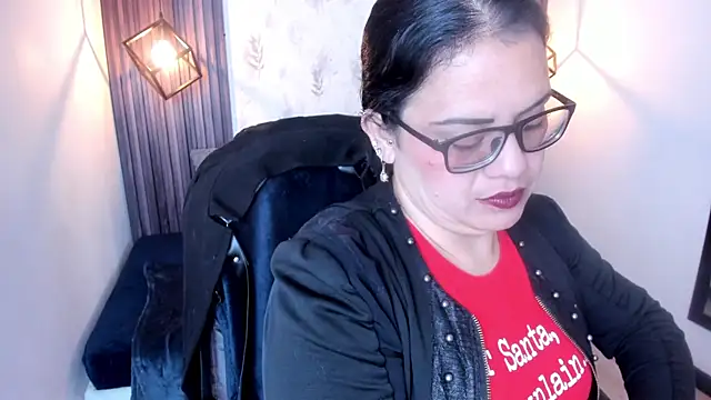 Snapshot of brigittemiller chatting on October 25, 3:56 pm brigittemiller online show from October 25, 3:56 pm