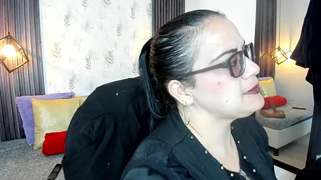 Snapshot of brigittemiller chatting on October 19, 4:21 pm brigittemiller online show from October 19, 4:21 pm