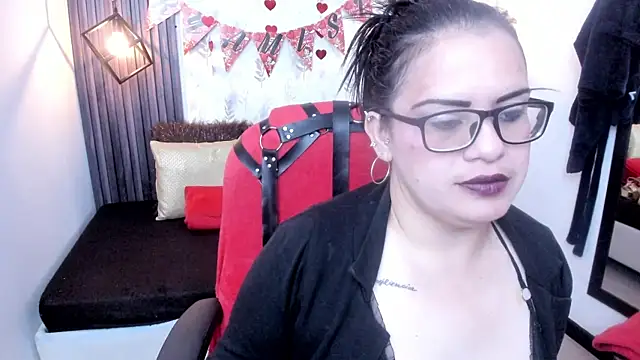 Snapshot of brigittemiller chatting on September 27, 4:24 pm brigittemiller online show from September 27, 4:24 pm