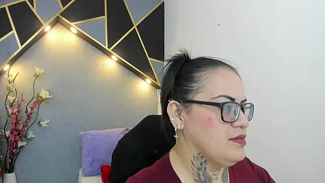 brigittemiller online show from March 27, 1:36 am