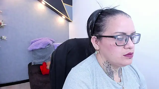 brigittemiller online show from May 1, 1:54 am