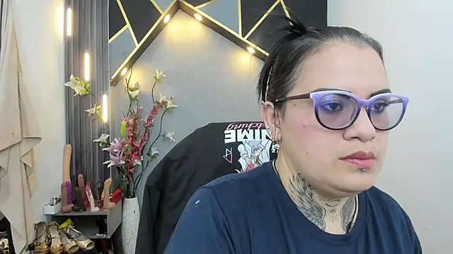 brigittemiller online show from May 6, 1:53 am