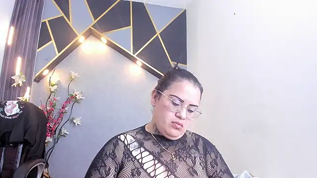 Snapshot of brigittemiller chatting on June 5, 9:26 am brigittemiller online show from June 5, 9:26 am