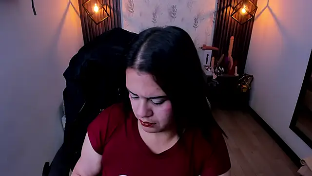 Snapshot of brigittemiller chatting on September 8, 4:39 pm brigittemiller online show from September 8, 4:39 pm