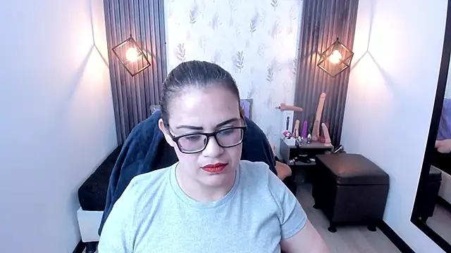 Snapshot of brigittemiller chatting on September 19, 4:11 pm brigittemiller online show from September 19, 4:11 pm