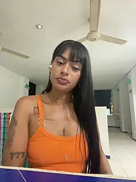 ZairaSofia1 online show from December 22, 2:49 am