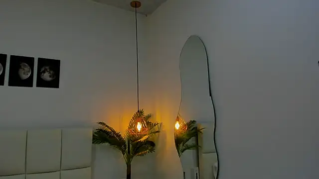 zoe rivers online show from November 4, 12:03 am