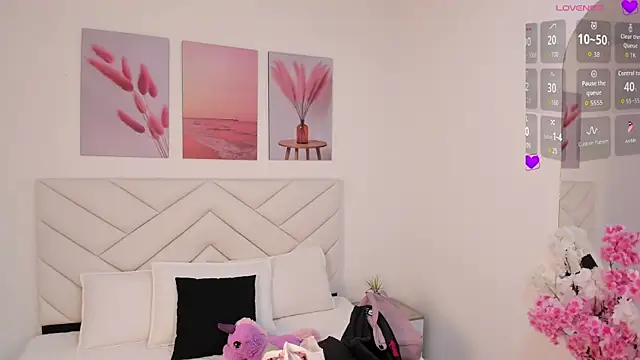 zoe rivers online show from March 26, 5:33 pm