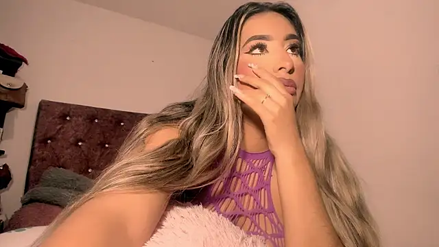 sexylatin  online show from July 28, 7:49 am