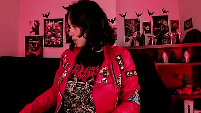 Snapshot of lilith-deveraux chatting on July 11, 3:18 am lilith-deveraux online show from July 11, 3:18 am