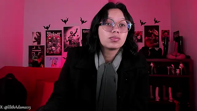 lilith-deveraux online show from January 7, 2:00 pm