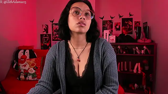 lilith-deveraux online show from December 18, 2:10 pm