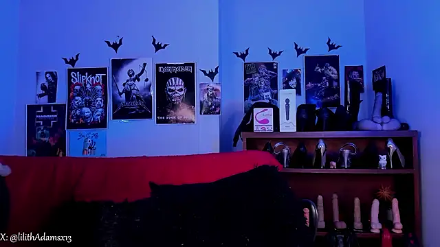 lilith-deveraux online show from March 4, 2:47 pm