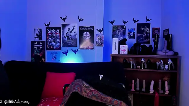 lilith-deveraux online show from January 10, 2:01 pm