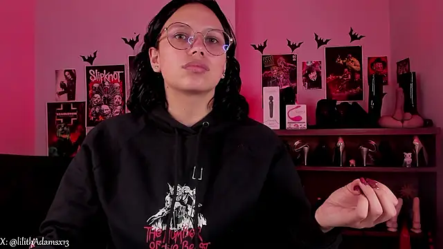 lilith-deveraux online show from February 11, 3:12 pm