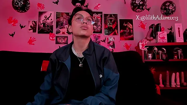 lilith-deveraux online show from November 7, 6:12 pm